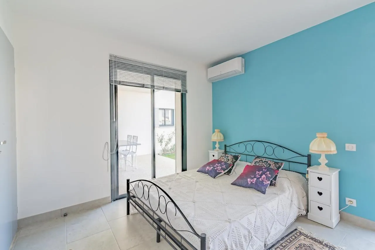 Apartment Appartement Charmant Malaucene 52 M² Piscine Partagee